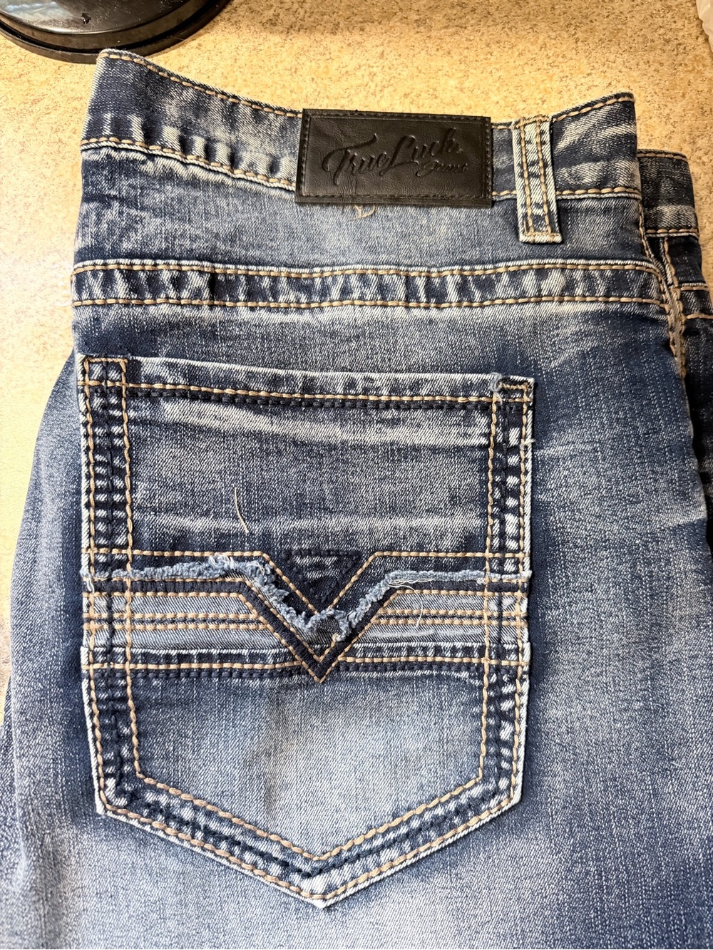 True Luck 38/32 Jeans